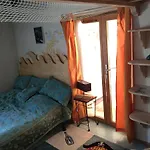 La Source, Vegetarian Bed & Breakfast 3*